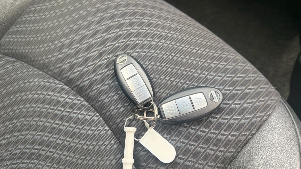 Nissan Note 1.2 DiG-S Tekna 5dr Auto Petrol Hatchback - Image 20