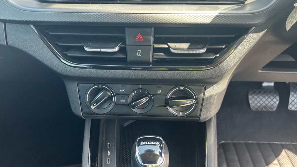Skoda Kamiq 1.0 TSI SE 5dr DSG Petrol Hatchback - Image 13