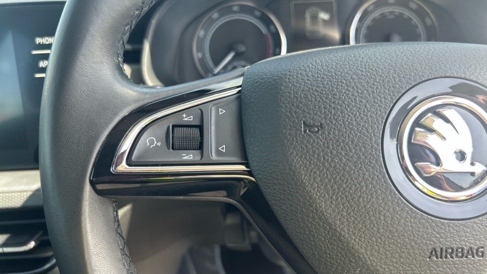 Skoda Kamiq 1.0 TSI SE 5dr DSG Petrol Hatchback - Image 17
