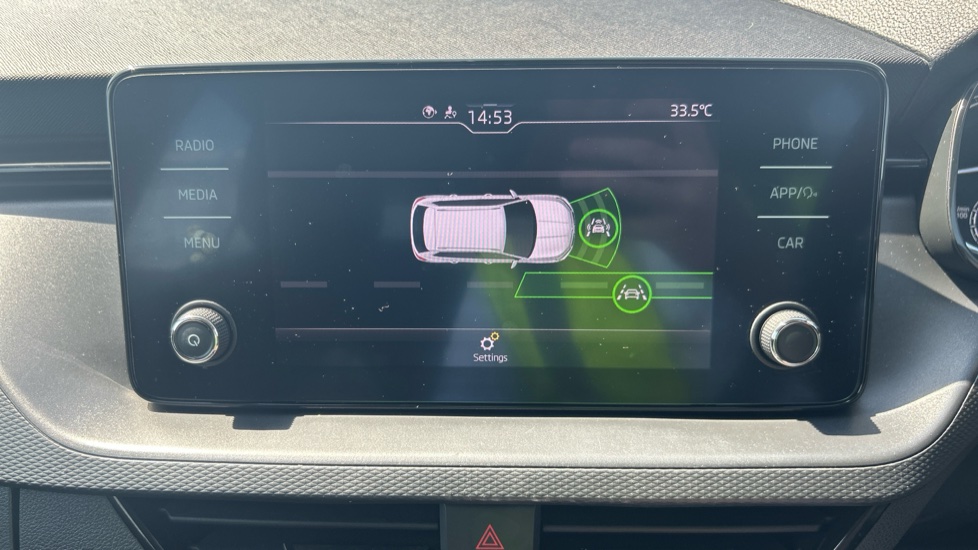 Skoda Kamiq 1.0 TSI SE 5dr DSG Petrol Hatchback - Image 25