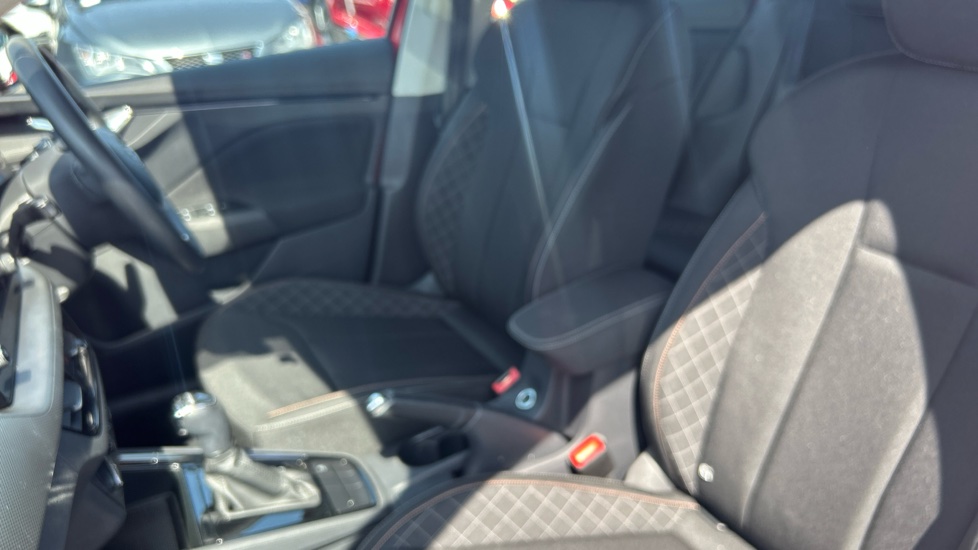 Skoda Kamiq 1.0 TSI SE 5dr DSG Petrol Hatchback - Image 35