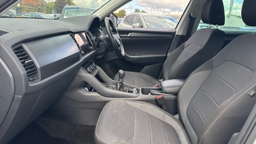 Skoda Kodiaq 1.5 TSI SE 5dr [7 Seat] Petrol Estate - Image 2