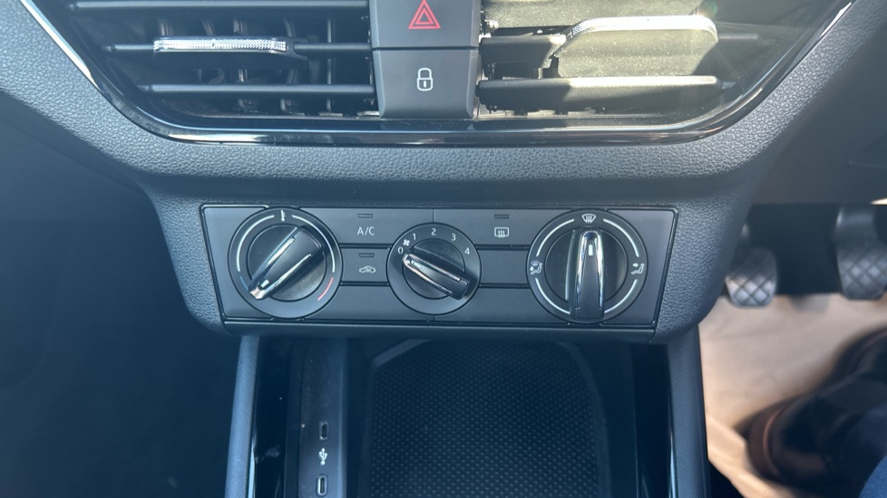 Skoda Kamiq 1.0 TSI 110 SE 5dr Petrol Hatchback - Image 13