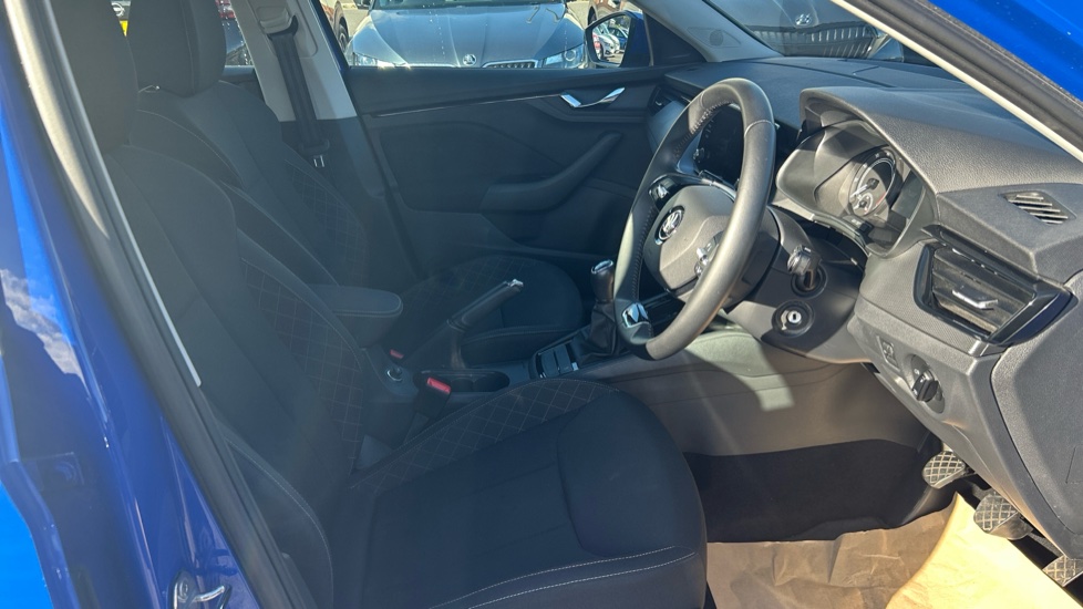 Skoda Kamiq 1.0 TSI 110 SE 5dr Petrol Hatchback - Image 15