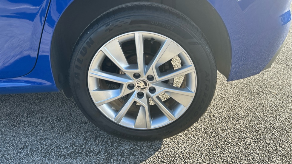 Skoda Kamiq 1.0 TSI 110 SE 5dr Petrol Hatchback - Image 35
