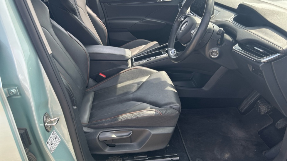 Skoda Enyaq 132kW 60 ecoSuite 62kWh 5dr Auto [120kW] Electric Estate - Image 15