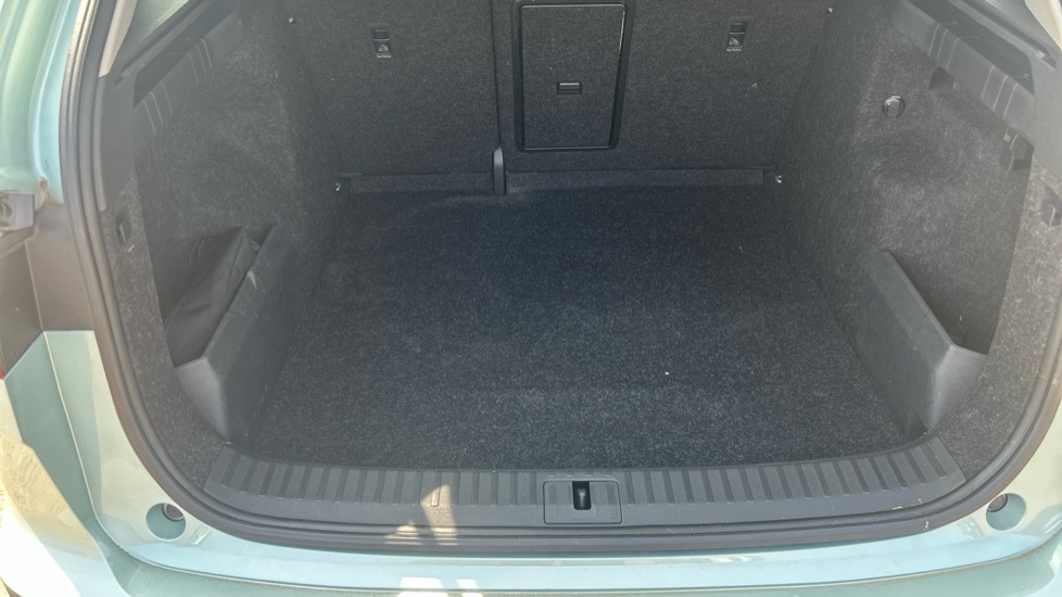 Skoda Enyaq 132kW 60 ecoSuite 62kWh 5dr Auto [120kW] Electric Estate - Image 20
