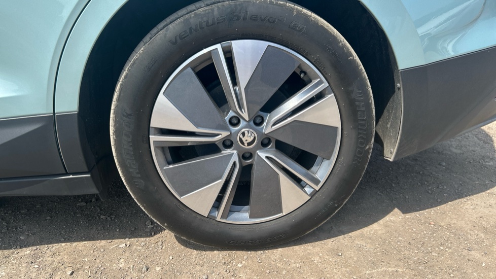 Skoda Enyaq 132kW 60 ecoSuite 62kWh 5dr Auto [120kW] Electric Estate - Image 21