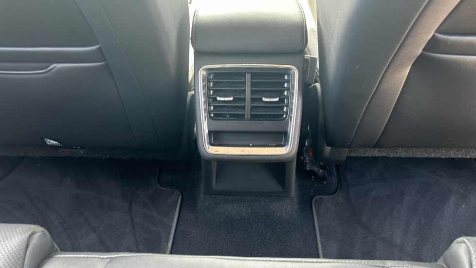 Skoda Enyaq 132kW 60 ecoSuite 62kWh 5dr Auto [120kW] Electric Estate - Image 25