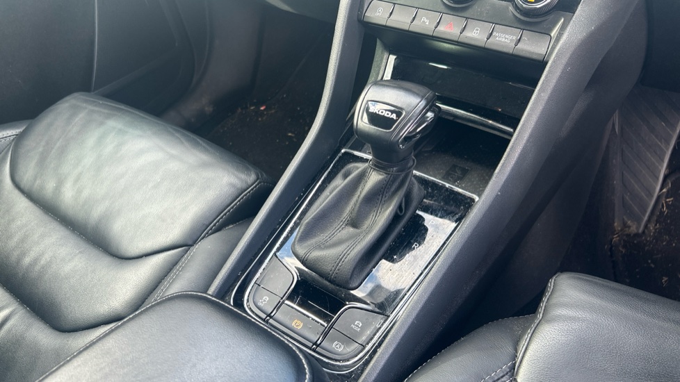 Skoda Kodiaq 1.5 TSI SE L Executive 5dr DSG [7 Seat] Petrol Estate - Image 14