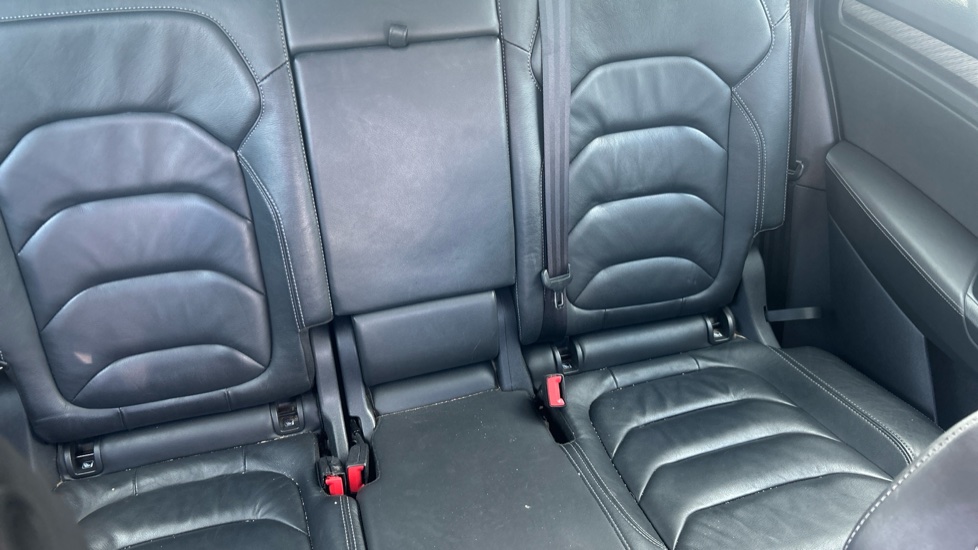 Skoda Kodiaq 1.5 TSI SE L Executive 5dr DSG [7 Seat] Petrol Estate - Image 32