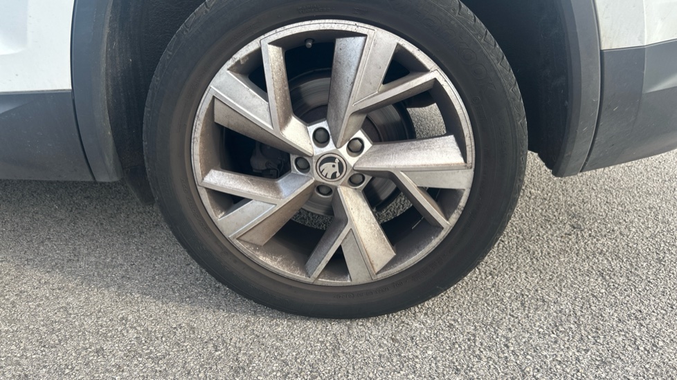 Skoda Kodiaq 1.5 TSI SE L Executive 5dr DSG [7 Seat] Petrol Estate - Image 34