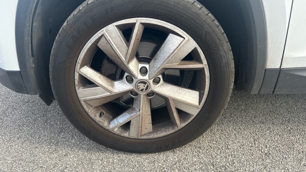 Skoda Kodiaq 1.5 TSI SE L Executive 5dr DSG [7 Seat] Petrol Estate - Image 35