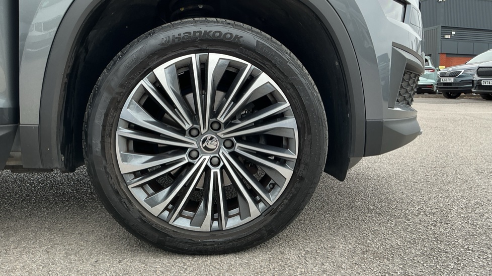Skoda Kodiaq 1.5 TSI SE L Executive 5dr DSG [7 Seat] Petrol Estate - Image 5