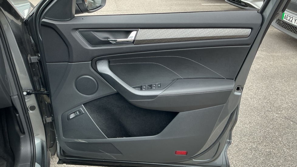 Skoda Kodiaq 1.5 TSI SE L Executive 5dr DSG [7 Seat] Petrol Estate - Image 19