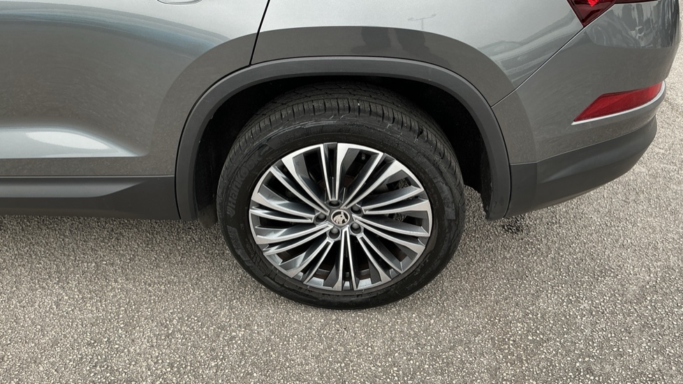 Skoda Kodiaq 1.5 TSI SE L Executive 5dr DSG [7 Seat] Petrol Estate - Image 27
