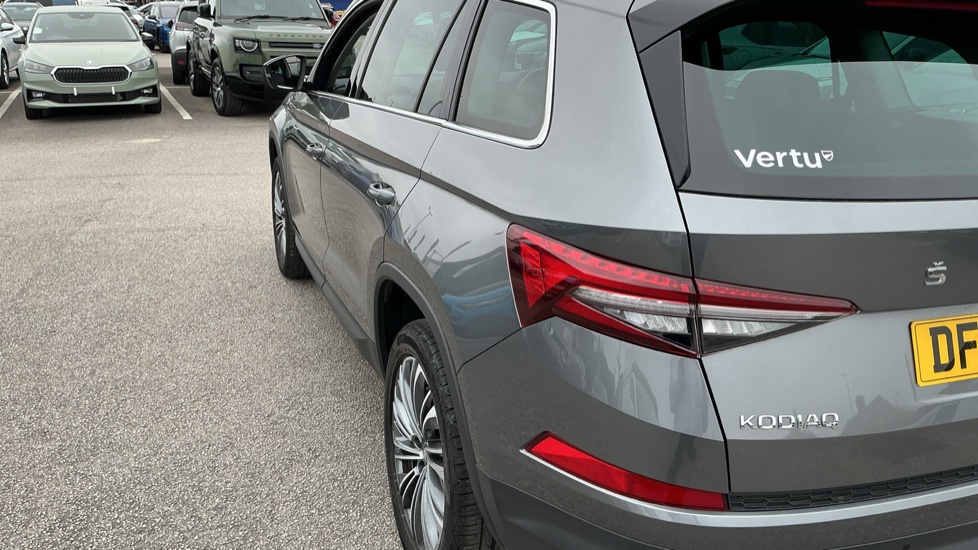 Skoda Kodiaq 1.5 TSI SE L Executive 5dr DSG [7 Seat] Petrol Estate - Image 41