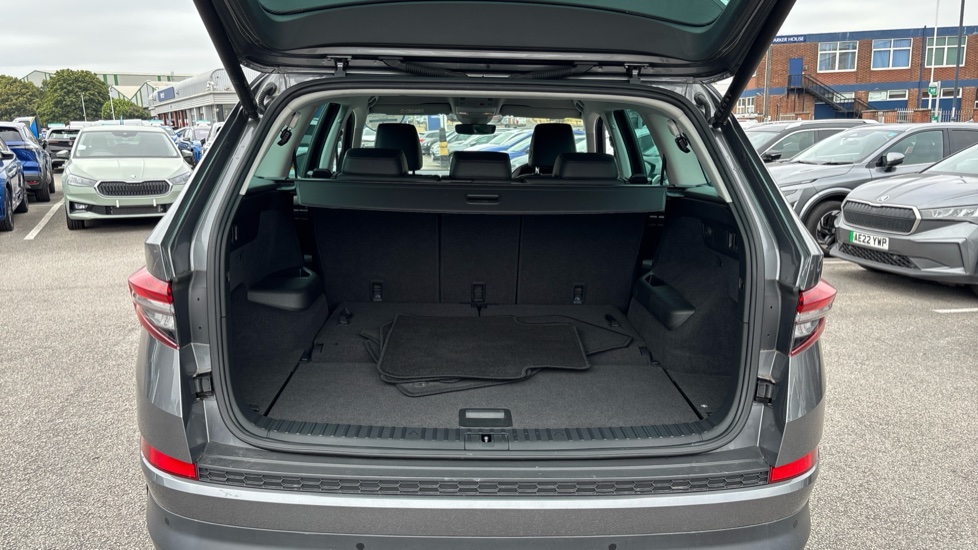 Skoda Kodiaq 1.5 TSI SE L Executive 5dr DSG [7 Seat] Petrol Estate - Image 20
