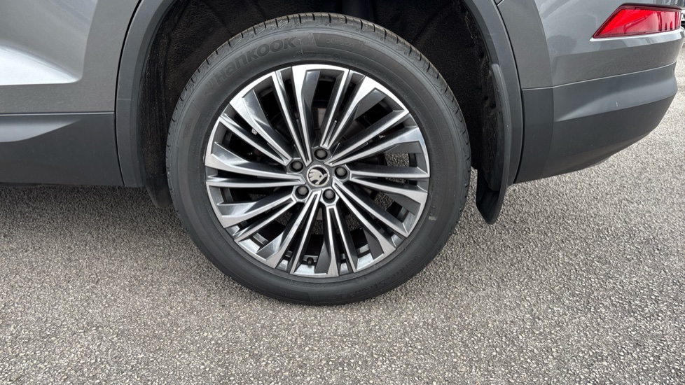 Skoda Kodiaq 1.5 TSI SE L Executive 5dr DSG [7 Seat] Petrol Estate - Image 36