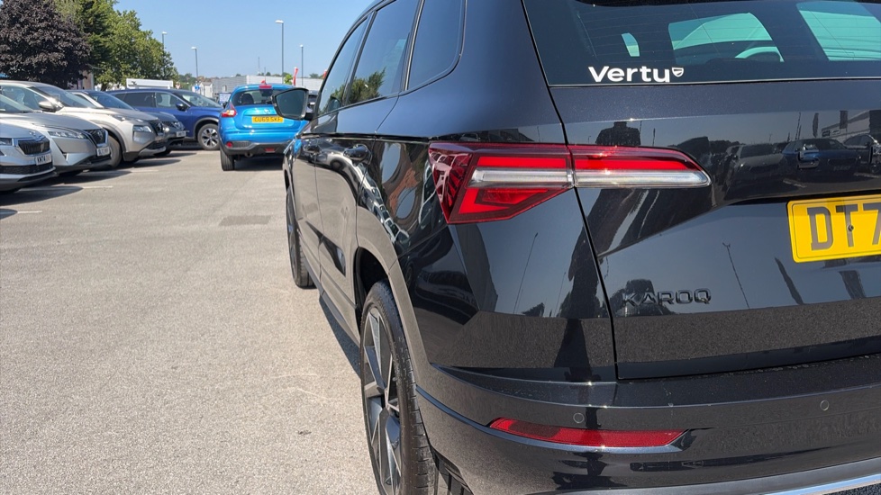 Skoda Karoq 2.0 TDI [150] Sportline 4x4 5dr DSG Diesel Estate - Image 21