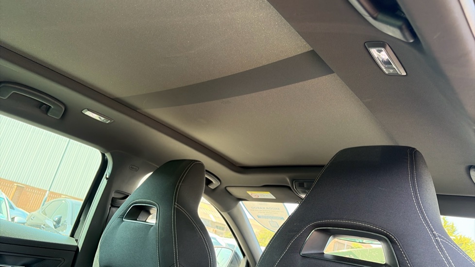 Skoda Karoq 2.0 TDI [150] Sportline 4x4 5dr DSG Diesel Estate - Image 25