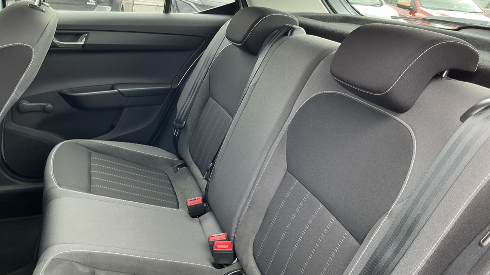 Skoda Fabia 1.0 MPI 75 SE L 5dr Petrol Hatchback - Image 16