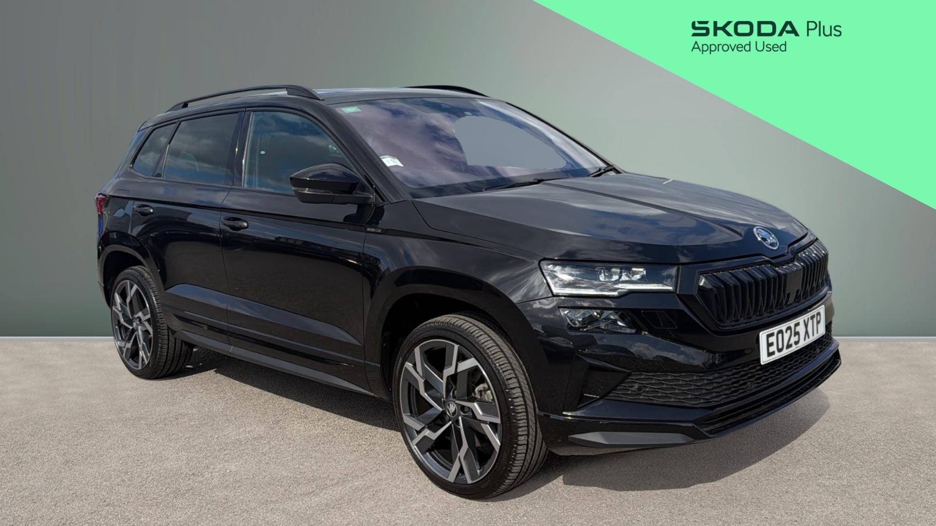Skoda Karoq listing photo