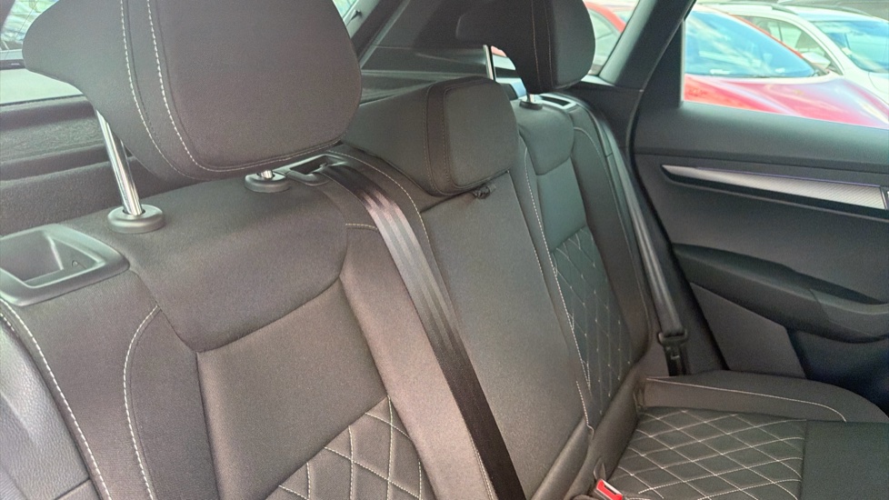 Skoda Karoq 1.5 TSI Sportline Edition 5dr DSG Petrol Estate - Image 16