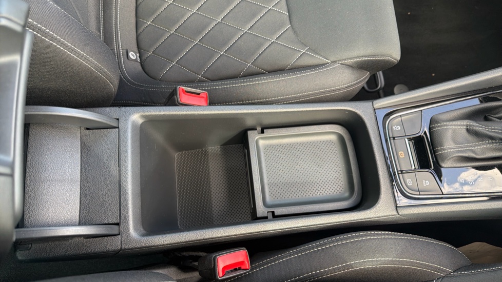 Skoda Karoq 1.5 TSI Sportline Edition 5dr DSG Petrol Estate - Image 34