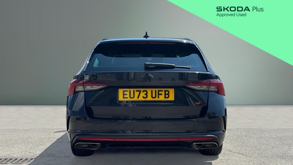 Skoda Octavia 2.0 TSI vRS 5dr DSG Petrol Estate - Image 8