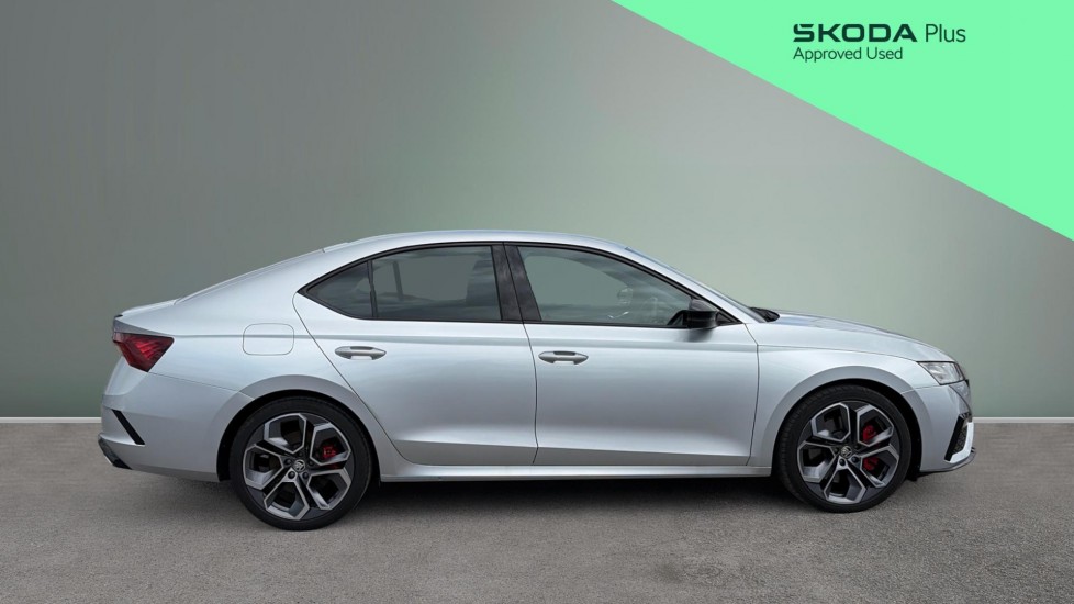Skoda Octavia 2.0 TSI vRS 5dr DSG Petrol Hatchback - Image 4
