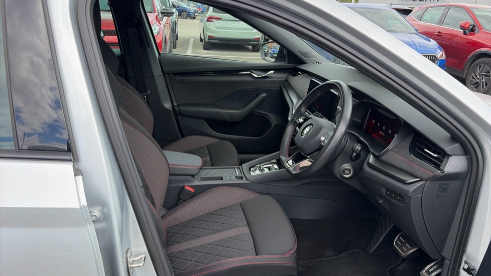 Skoda Octavia 2.0 TSI vRS 5dr DSG Petrol Hatchback - Image 15