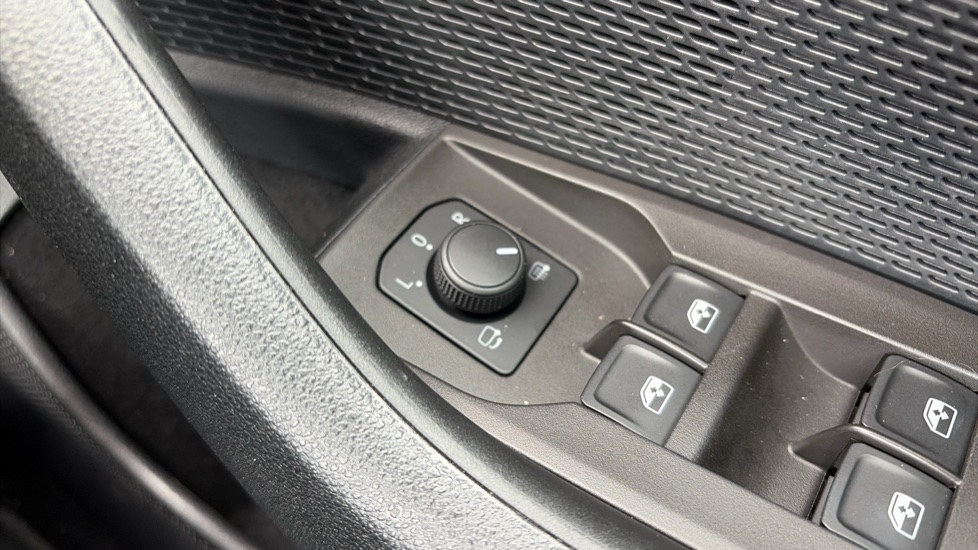 Skoda Octavia 2.0 TSI vRS 5dr DSG Petrol Hatchback - Image 25