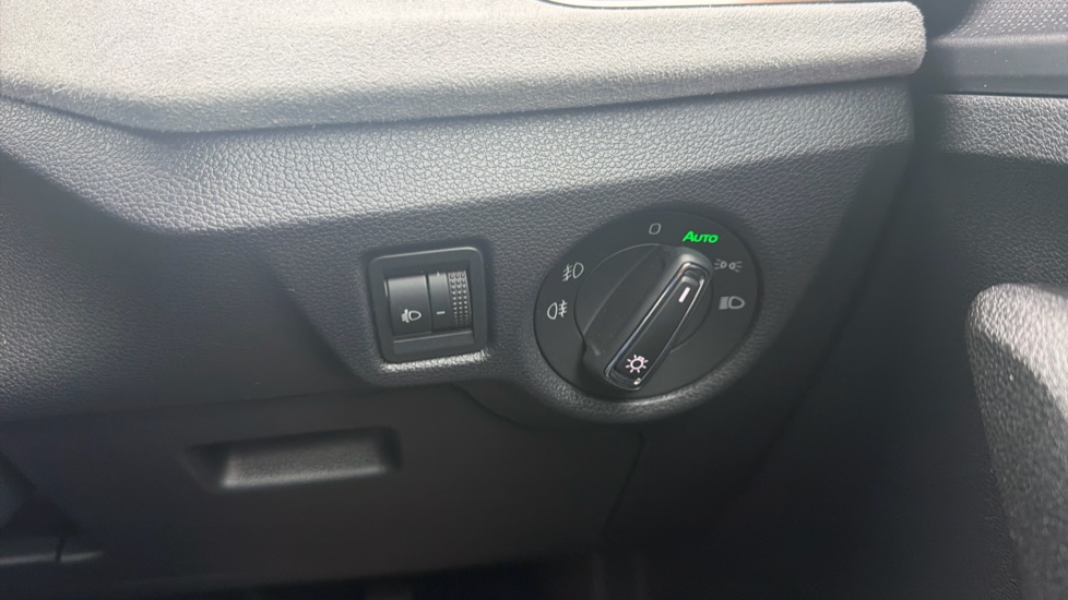 Skoda Scala 1.0 TSI 116 SE L 5dr DSG Petrol Hatchback - Image 24