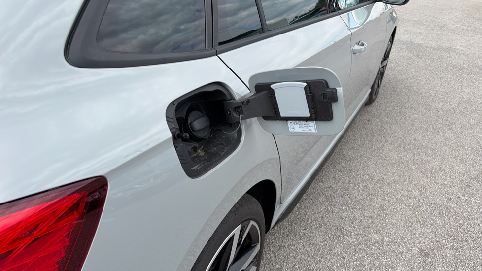 Skoda Scala 1.5 TSI Monte Carlo Edition 5dr DSG Petrol Hatchback - Image 26