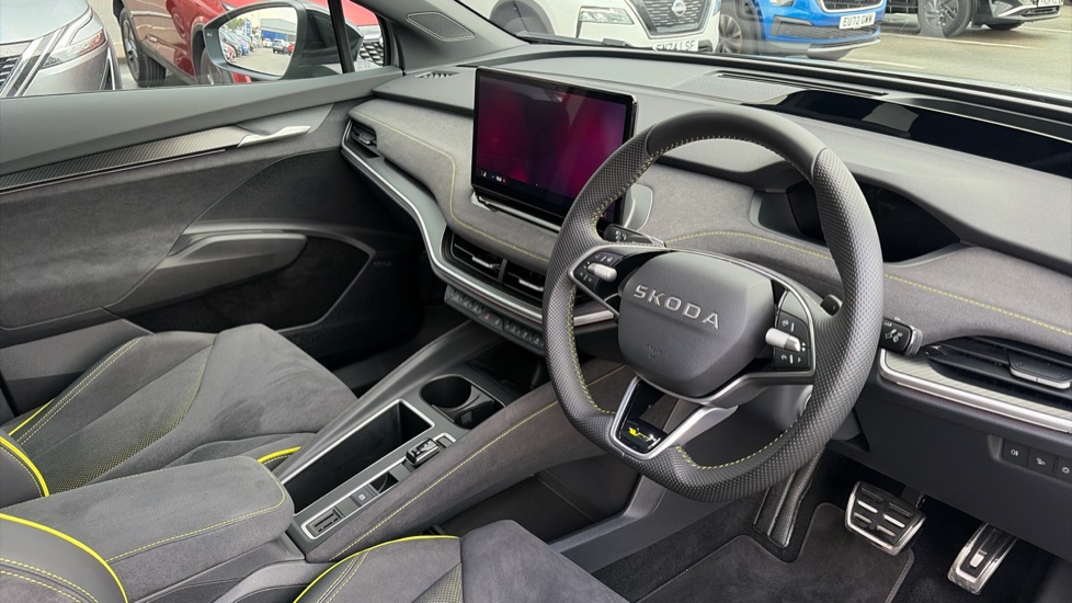 Skoda Enyaq 250kW vRS 84kWh 4x4 5dr Auto Electric Estate - Image 6