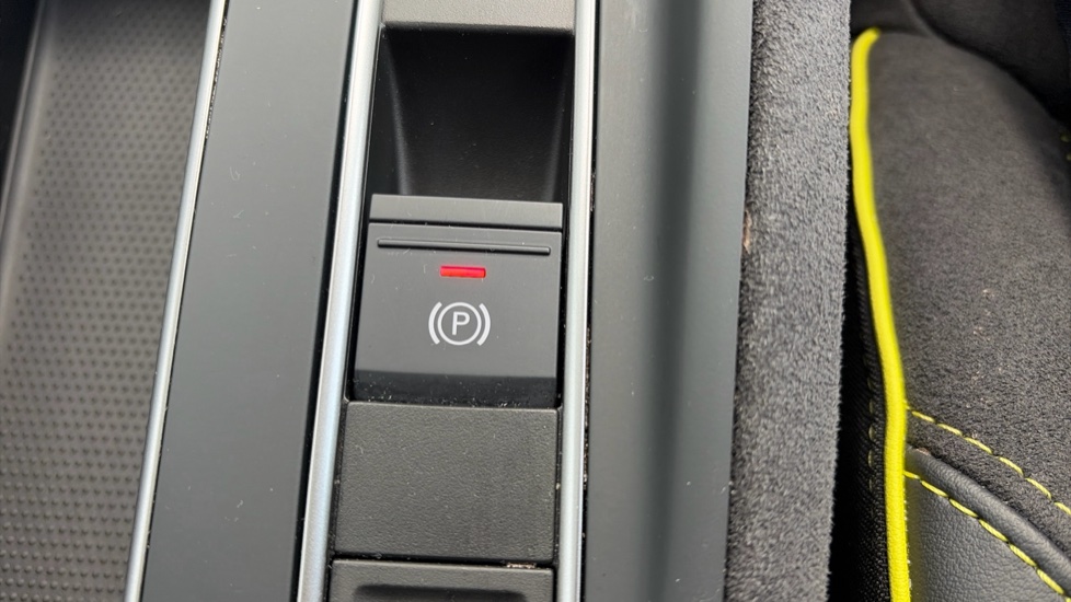 Skoda Enyaq 250kW vRS 84kWh 4x4 5dr Auto Electric Estate - Image 35