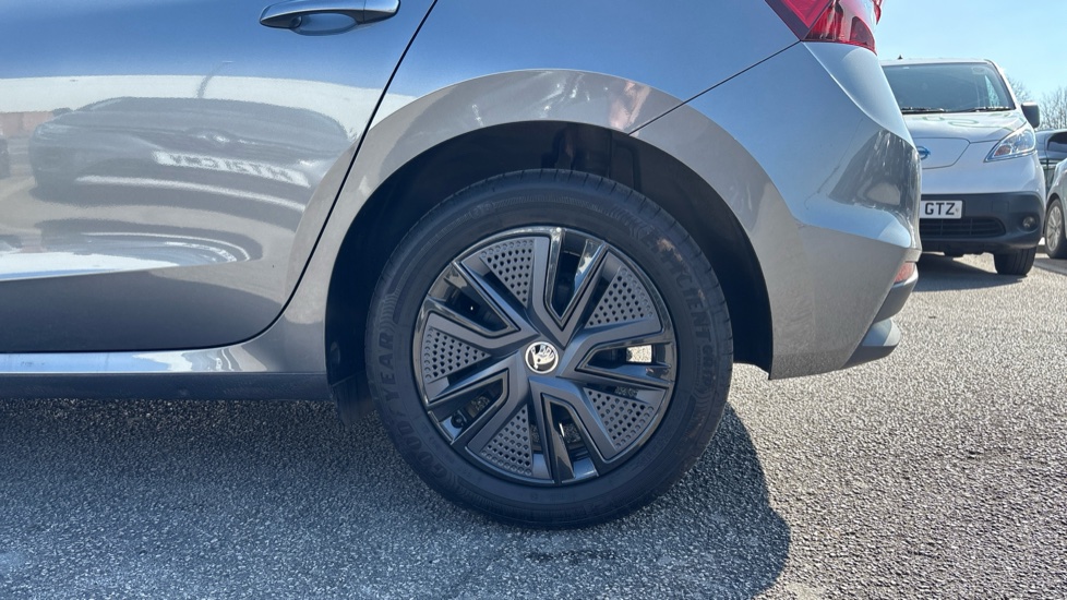 Skoda Fabia 1.0 TSI Design Edition 5dr Petrol Hatchback - Image 5