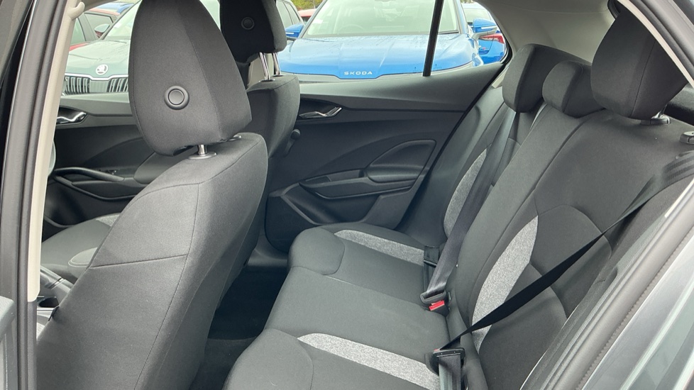 Skoda Fabia 1.0 MPI 80 SE Comfort 5dr Petrol Hatchback - Image 36
