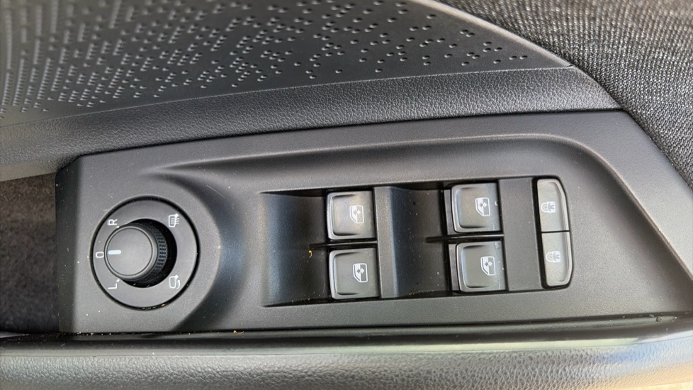 Skoda Elroq 210kW 85 Edition 82kWh 5dr Auto Electric Estate - Image 21