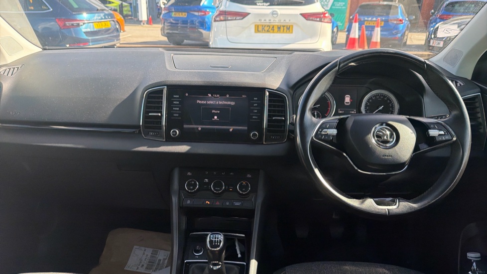Skoda Karoq 1.5 TSI SE Drive 5dr Petrol Estate - Image 9