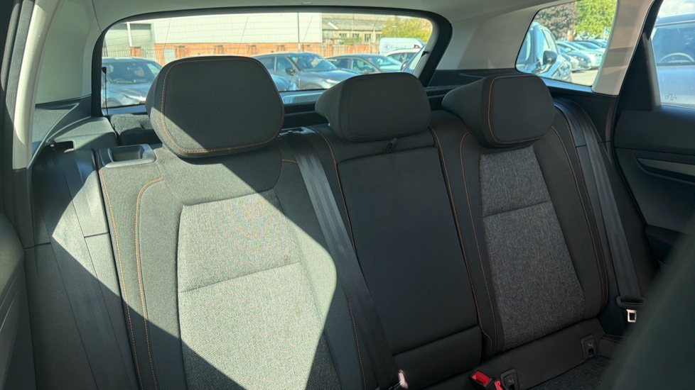 Skoda Karoq 1.5 TSI SE Drive 5dr Petrol Estate - Image 16