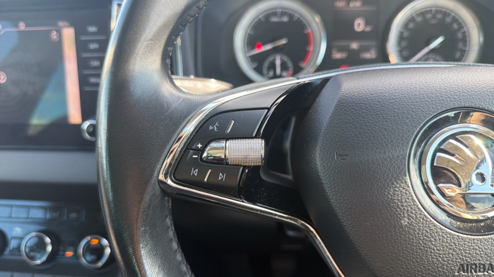 Skoda Karoq 1.5 TSI SE Drive 5dr Petrol Estate - Image 17