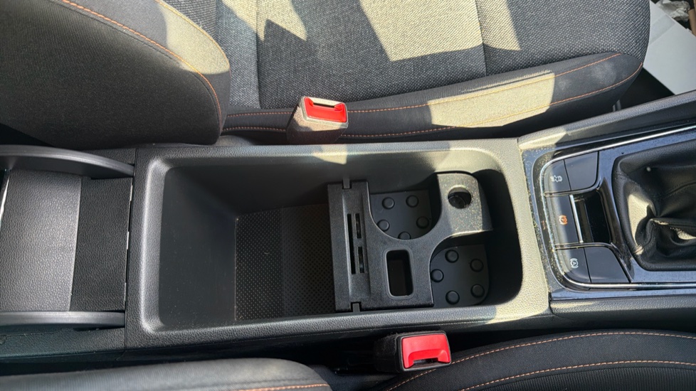 Skoda Karoq 1.5 TSI SE Drive 5dr Petrol Estate - Image 33
