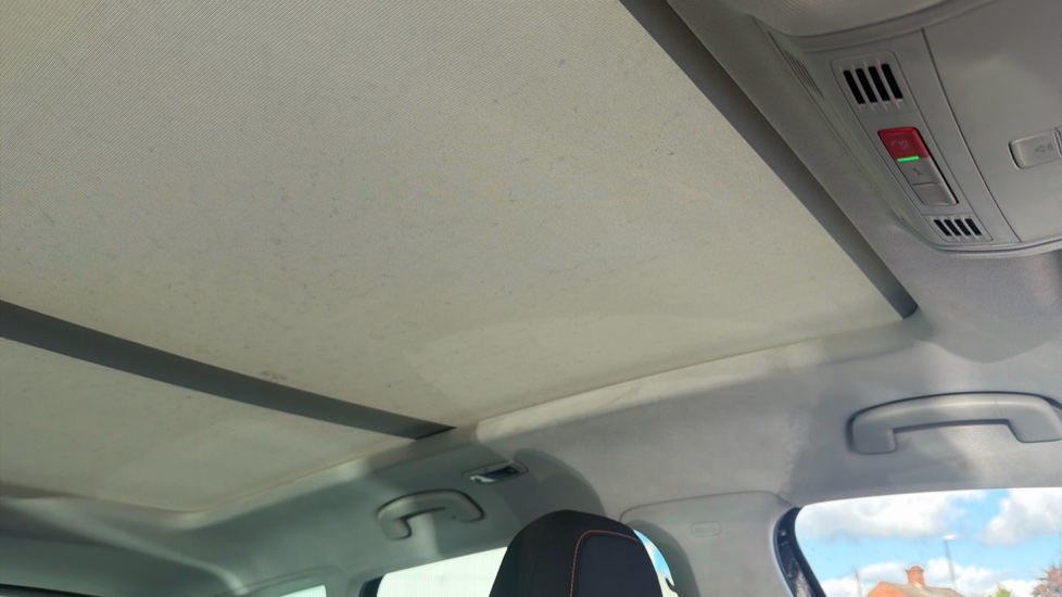 Skoda Karoq 1.5 TSI SE Drive 5dr Petrol Estate - Image 34