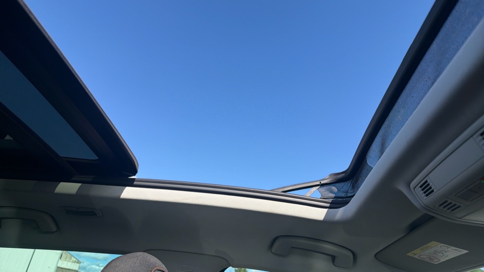 Skoda Karoq 1.5 TSI SE Drive 5dr Petrol Estate - Image 38