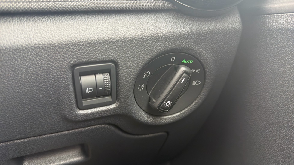 Skoda Fabia 1.0 TSI 110 SE L 5dr Petrol Hatchback - Image 30