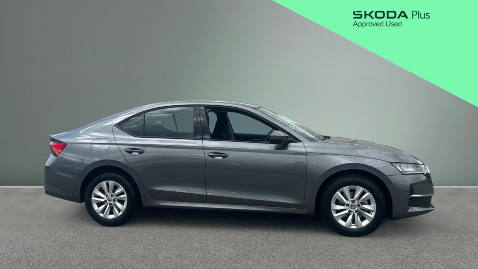 Skoda Octavia 1.5 TSI SE Technology 5dr Petrol Hatchback - Image 4