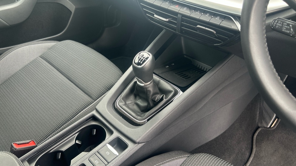 Skoda Octavia 1.5 TSI SE Technology 5dr Petrol Hatchback - Image 14