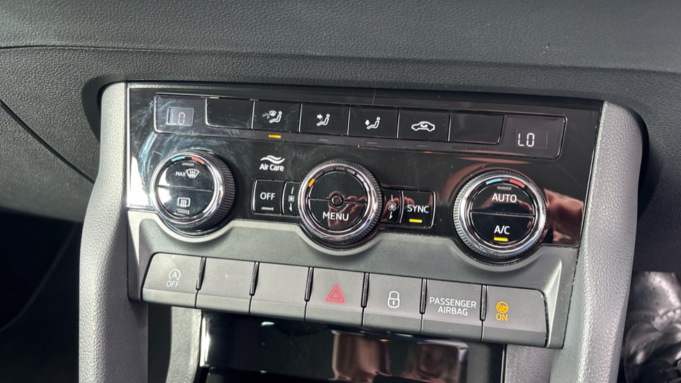 Skoda Karoq 1.0 TSI SE Drive 5dr Petrol Estate - Image 13